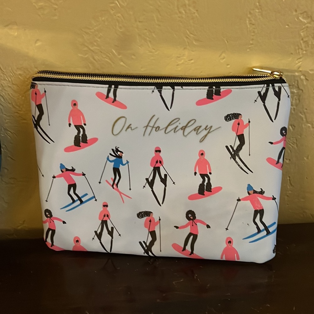 Ruby Cash travel bag/toiletry bag